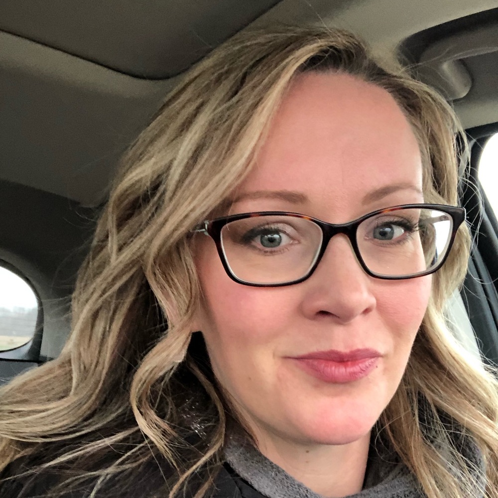 Meet your Posher, Jennifer